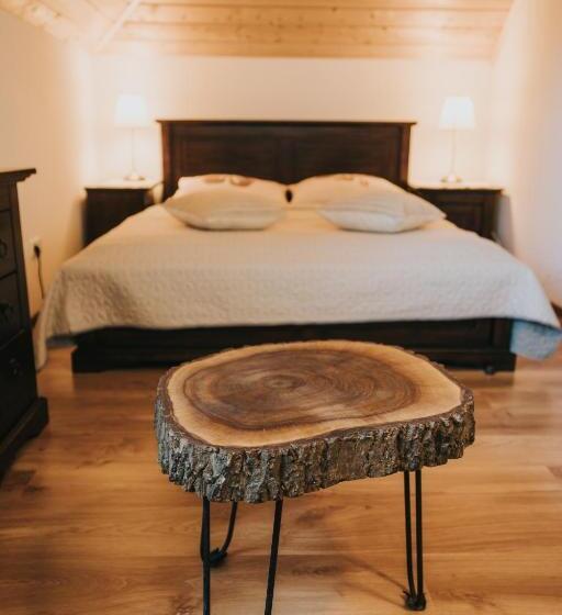 标准间带山景, Grzechowisko