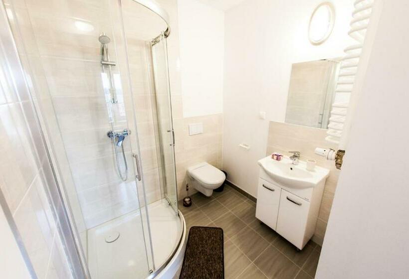 スタンダードトリプルルーム, Lawendowy Ogród