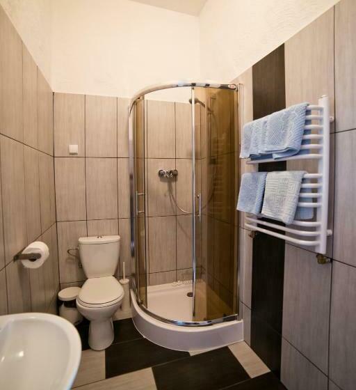 חדר משפחתי, Słoneczna