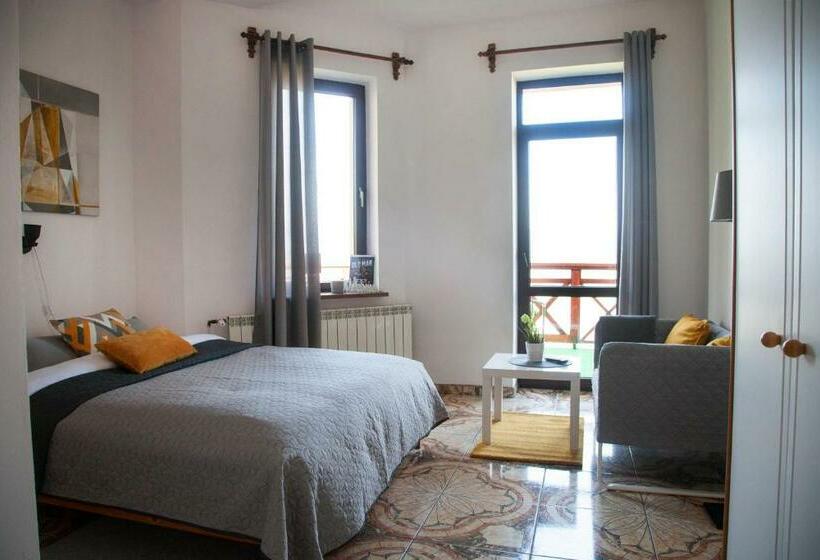 レイクビューデラックスルーム, O.w. Lazur Nad Jeziorem