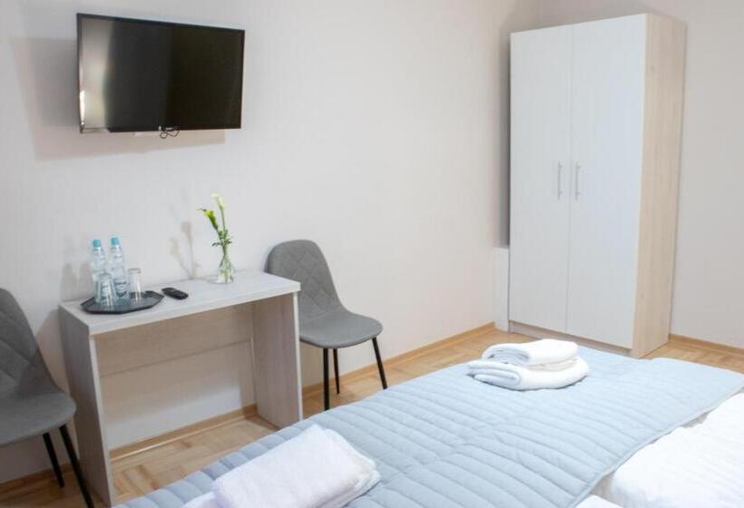 غرفة ديلوكس مزودة بشرفة, Podomek