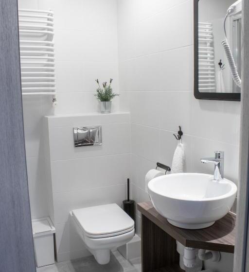 غرفة ديلوكس, Podomek