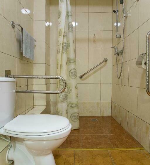 スタンダード4人部屋, Pohulanka