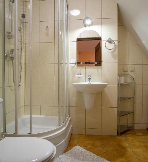 スタンダードトリプルルーム, Pohulanka