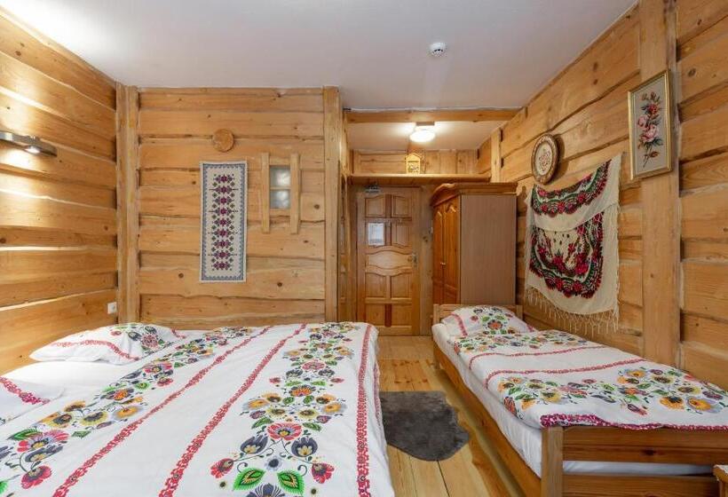 غرفة قياسية ثلاثية مزودة بشرفة, Topaz