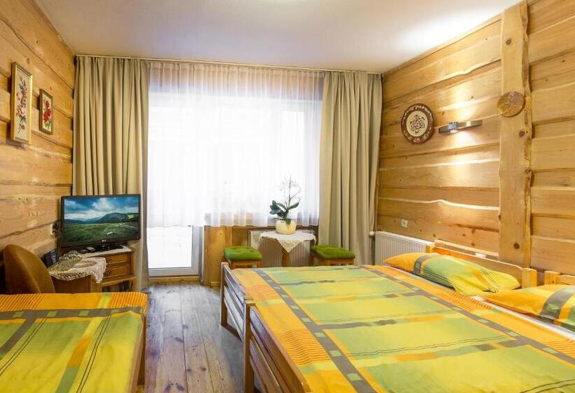 غرفة قياسية ثلاثية مزودة بشرفة, Topaz