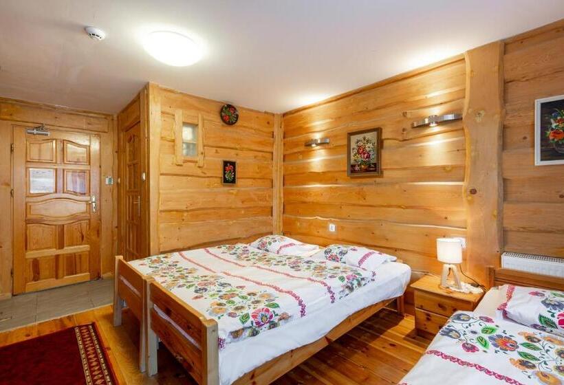 إستديو قياسى مزود بشرفة, Topaz