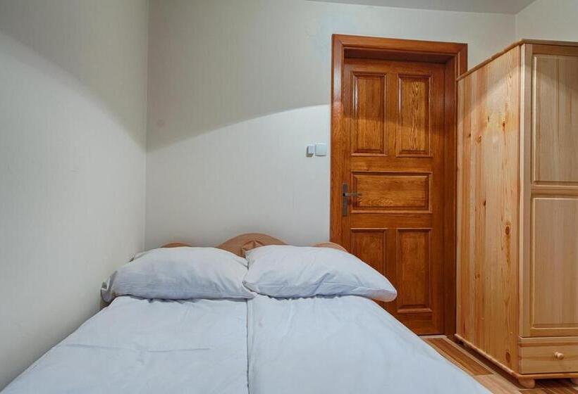 اتاق استاندارد, Willa Chaber