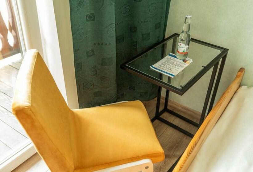 اتاق استاندارد یک تخته با بالکن, Willa Halinówka