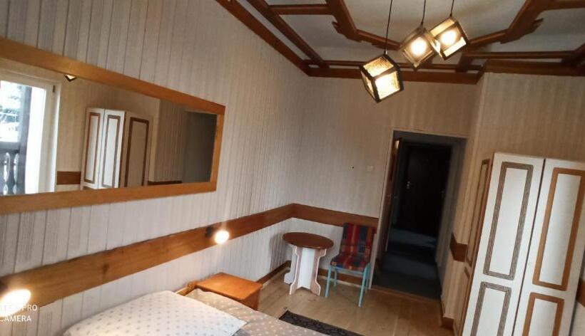 سوییت خانوادگی, Willa Halinówka