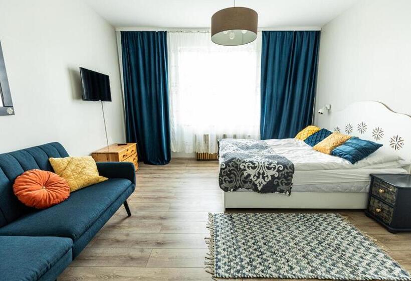 اتاق استاندارد چهار تخته, Willa Halinówka