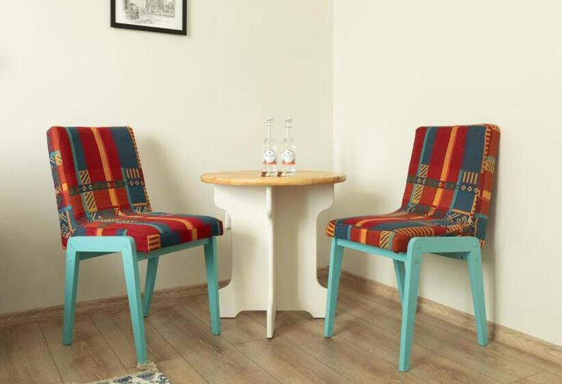 اتاق استاندارد چهار تخته, Willa Halinówka