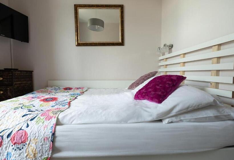 اتاق استاندارد با بالکن, Willa Halinówka