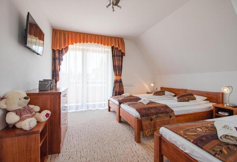 Люкс 2 Спальни, Willa Szmaragd   śniadania   Zniżki Na Termy   Sauna   Bilard   Stoki Narciarskie