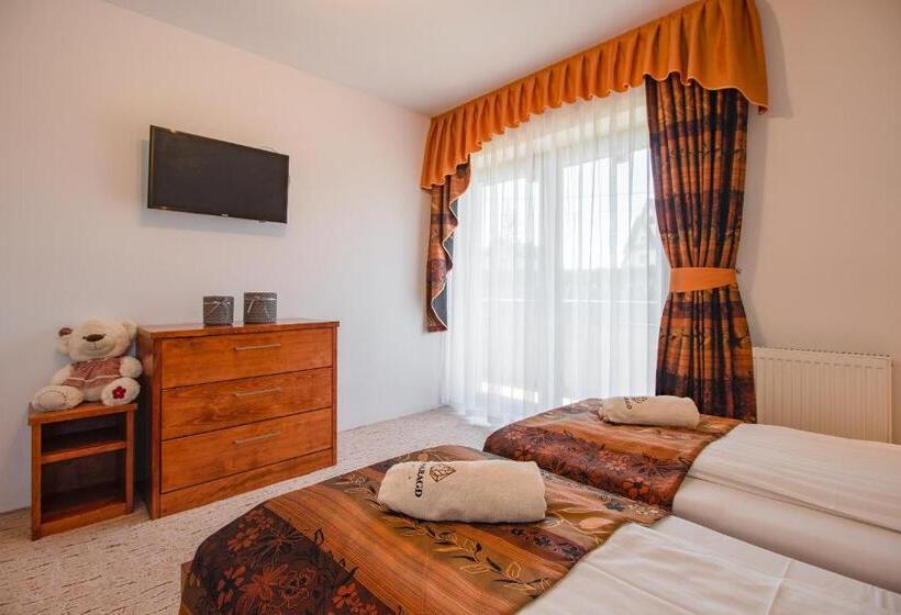 Люкс 2 Спальни, Willa Szmaragd   śniadania   Zniżki Na Termy   Sauna   Bilard   Stoki Narciarskie