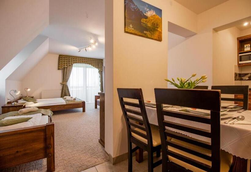 Люкс 2 Спальни, Willa Szmaragd   śniadania   Zniżki Na Termy   Sauna   Bilard   Stoki Narciarskie