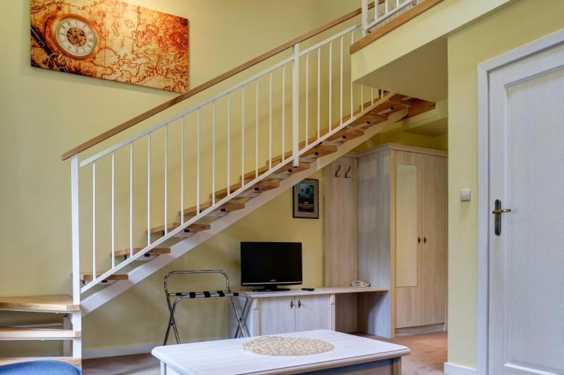 Семейный Номер, Ow Krakus I Pokoje I Domki