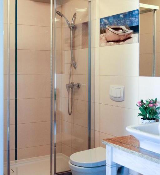 Апартаменты 1 Спальня с Балконом, Ow Krakus I Pokoje I Domki