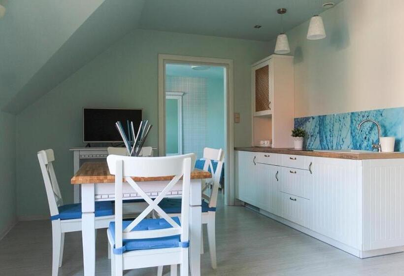 Апартаменты 1 Спальня с Балконом, Ow Krakus I Pokoje I Domki