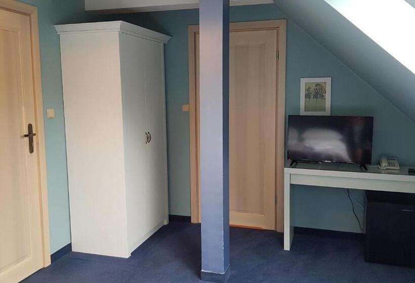 Номер Basic, Ow Krakus I Pokoje I Domki