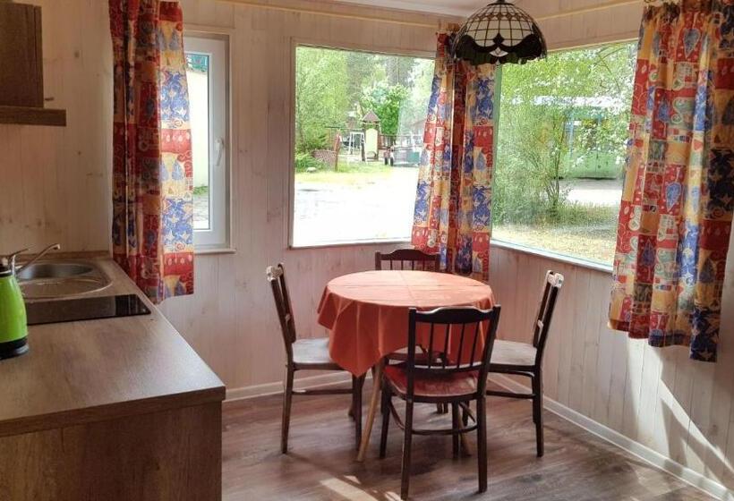 Семейное Бунгало, Ow Krakus I Pokoje I Domki