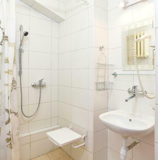 חדר דלוקס יחיד, Dobre Miejsce Dom Rekolekcyjny