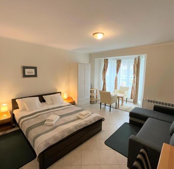 اتاق خانوادگی, Gościniec Jantar