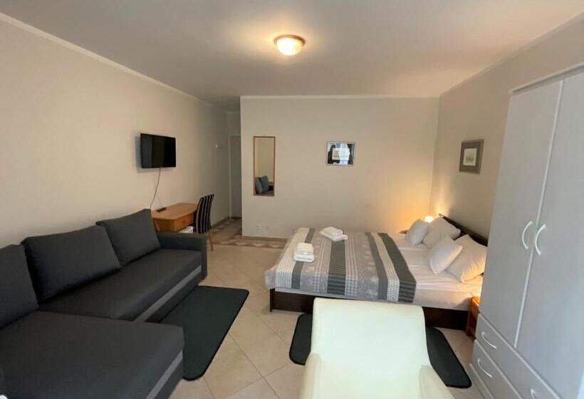 اتاق خانوادگی, Gościniec Jantar