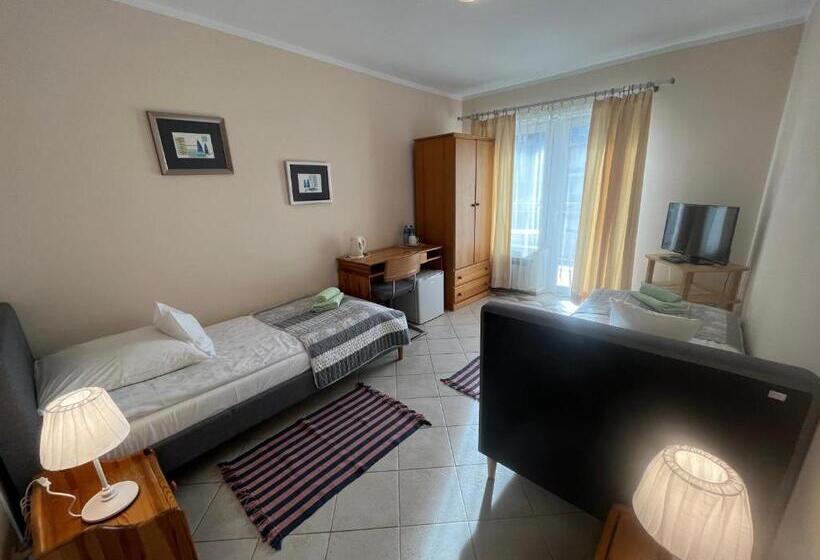 اتاق استاندارد با بالکن, Gościniec Jantar