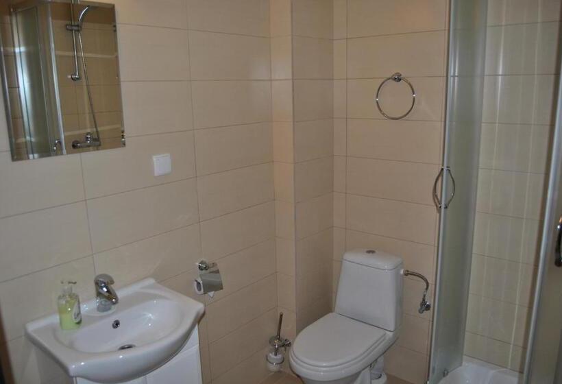 اتاق استاندارد سه نفره, Gościniec