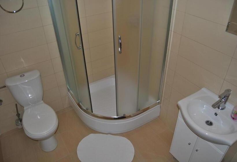 اتاق استاندارد چهار تخته, Gościniec