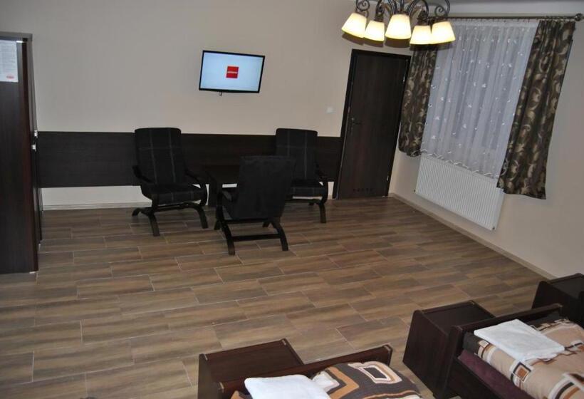 اتاق استاندارد چهار تخته, Gościniec