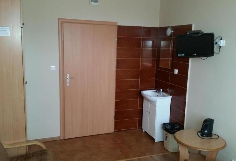 اتاق استاندارد با سرویس بهداشتی مشترک, Gościniec