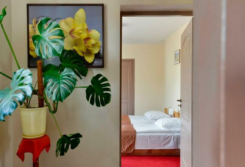 スタンダードルーム, Harmonia