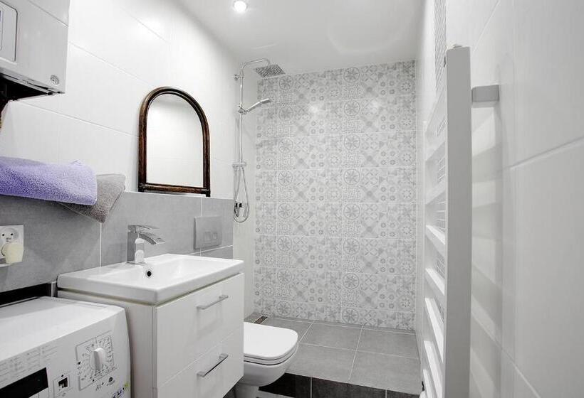 דירת חדר, Red Bike Apart S