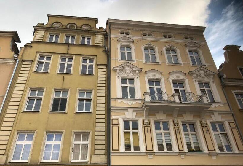 דירה בת חדר שינה 1 עם מרפסת, Red Bike Apart S