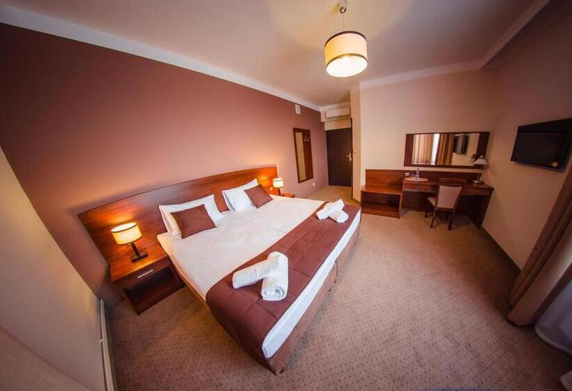 غرفة قياسية, Camelot