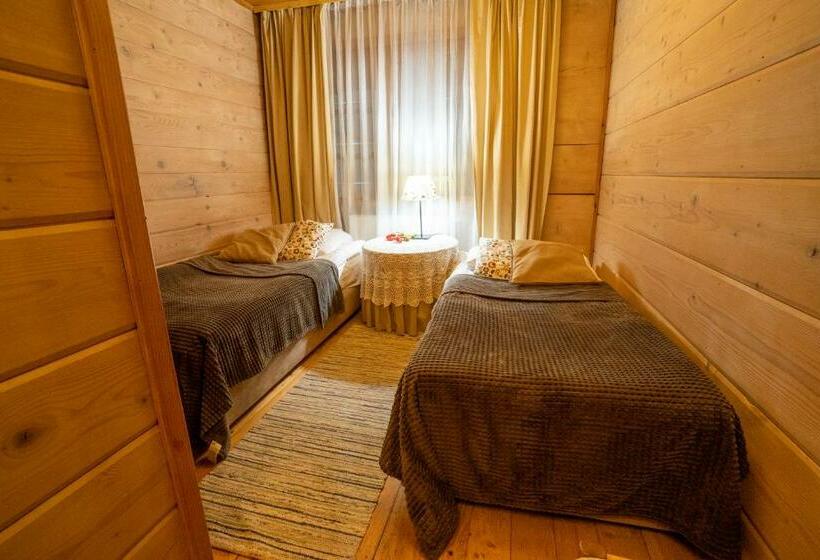 اتاق استاندارد, Gościniec Dębowa Gazdówka