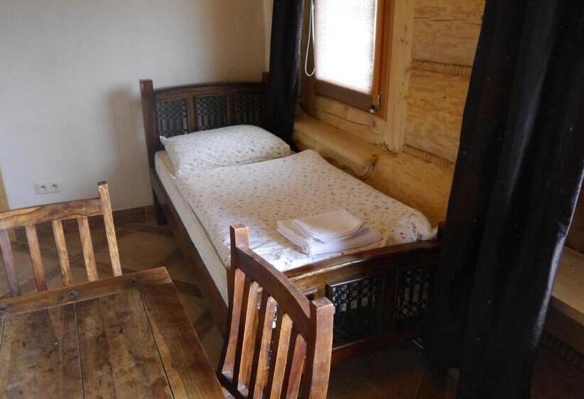 חדר סטנדרט לשלושה, Góralski Dwór