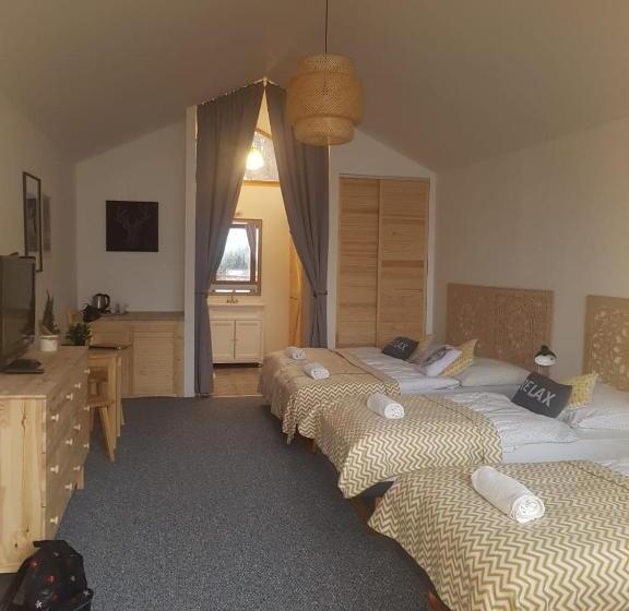 בקתת חדר, Góralski Dwór