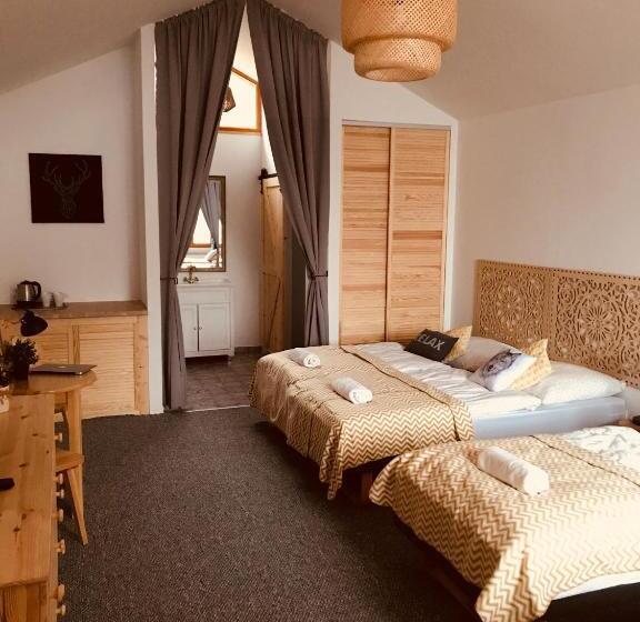 בקתת חדר, Góralski Dwór