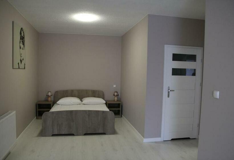 آپارتمان سوپریور 1 خوابه, M&m Spanie