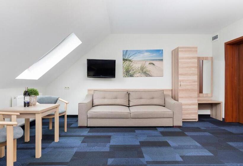 四人标准间, Nawigator Spa