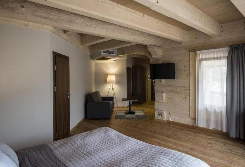 اتاق لوکس چهار تخته, Villa Belweder