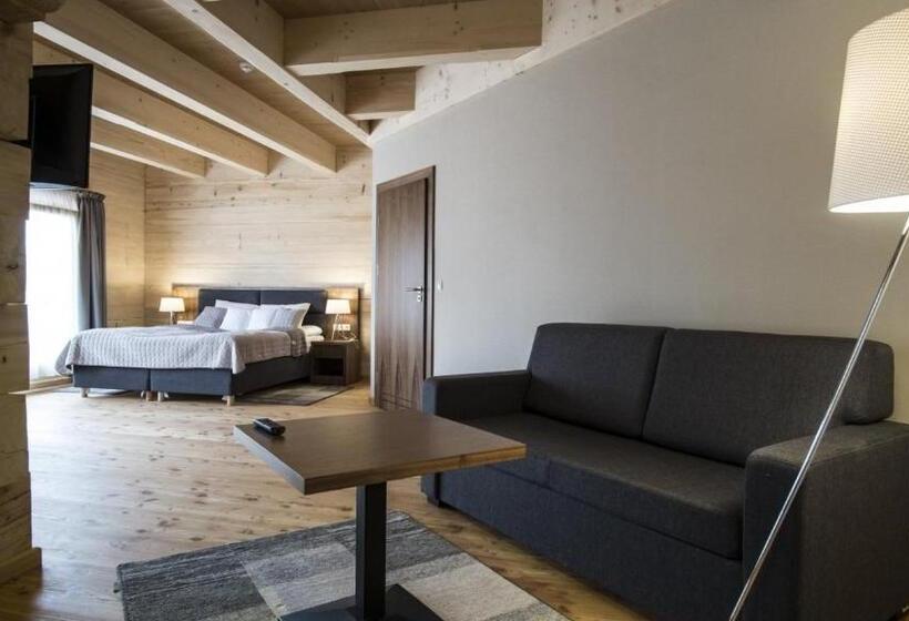 اتاق لوکس چهار تخته, Villa Belweder