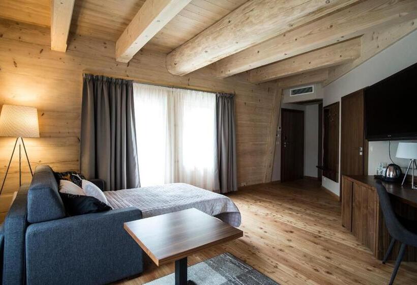 اتاق لوکس چهار تخته, Villa Belweder