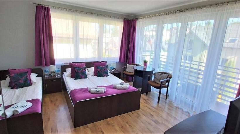 اتاق استاندارد سه نفره, Villa Magna