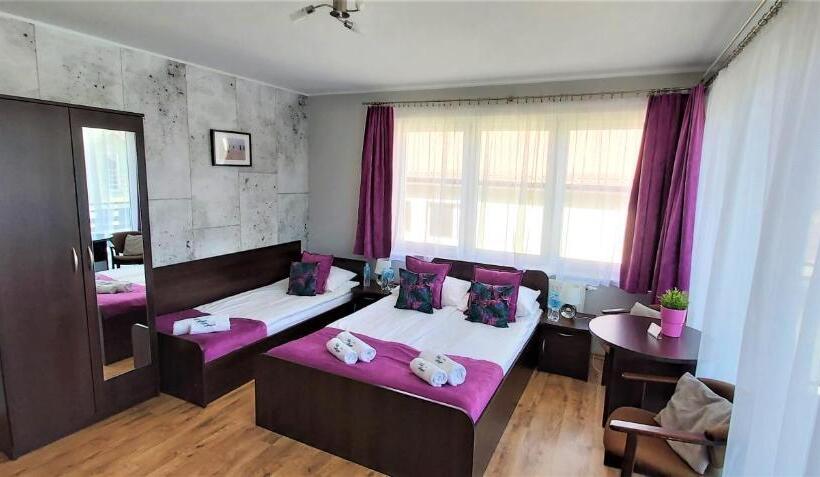 اتاق استاندارد سه نفره, Villa Magna