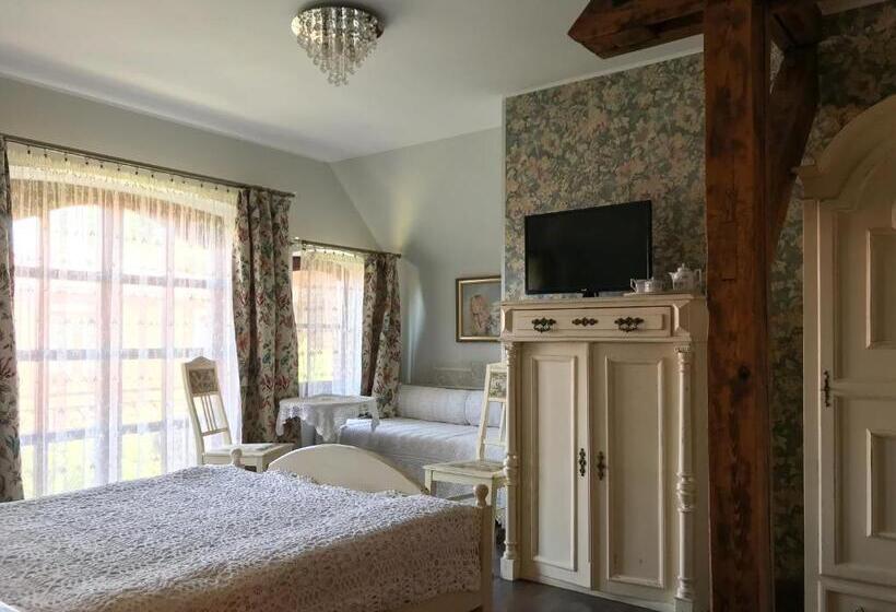 اتاق لوکس با بالکن, Willa A.d.1894