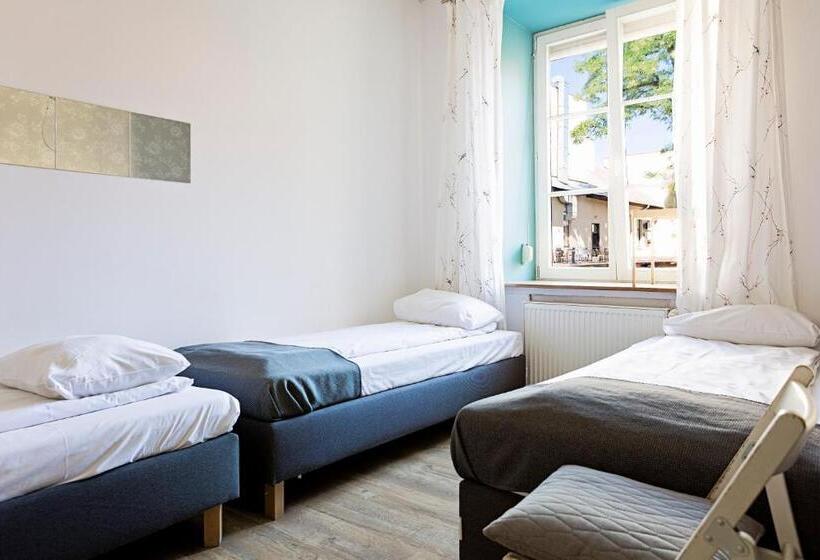 Трехместный Номер Deluxe, Folk Hostel